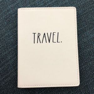 NWOT RAE DUNN PASSPORT HOLDER